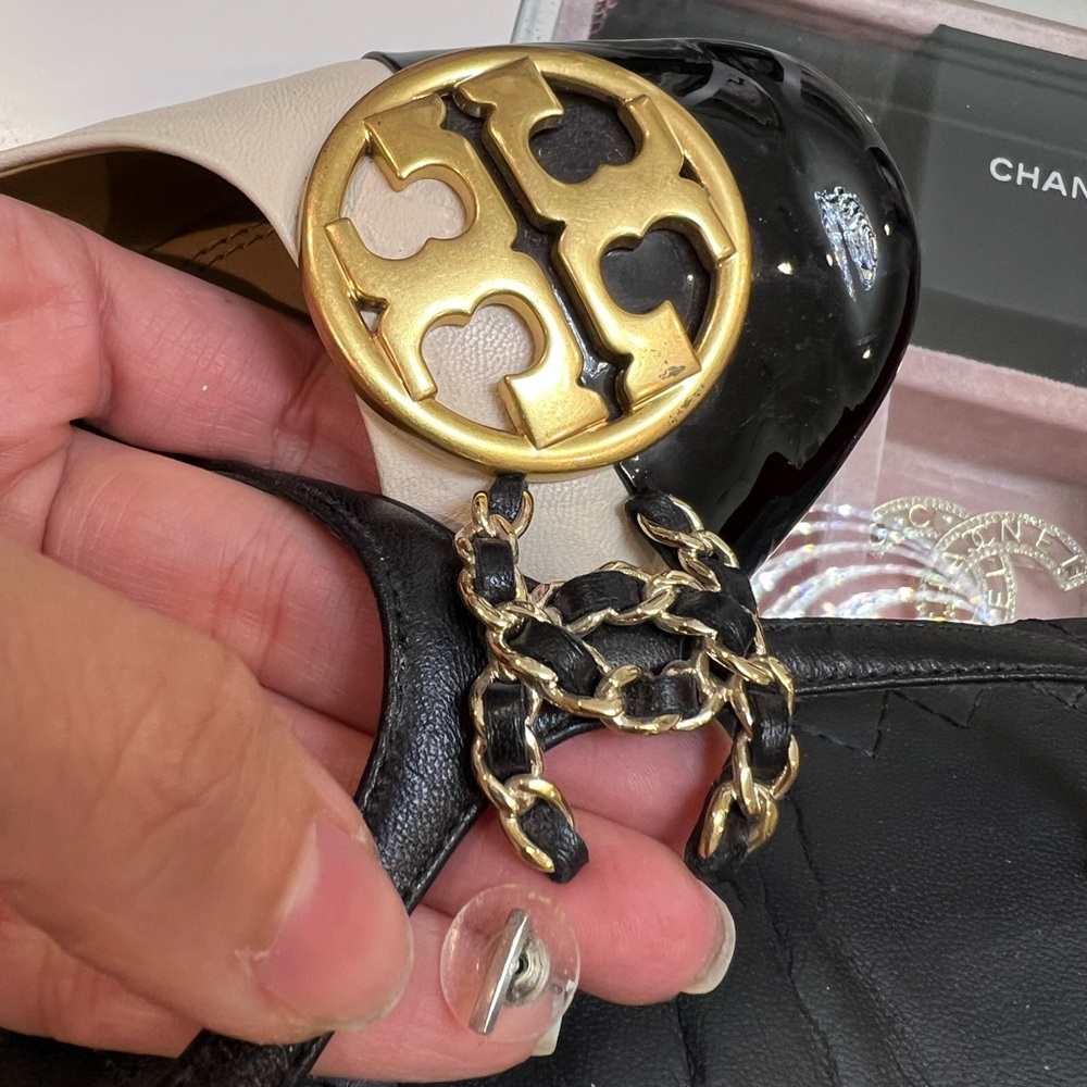 Chanel Gold Chain Logo Sandals - Picture 6 of 8